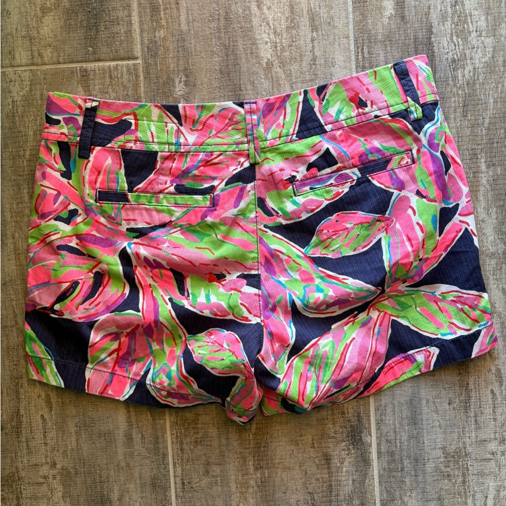 Lilly Pulitzer Size 6 Vias Palmetto Leaf Callahan Shorts - Picture 4 of 4